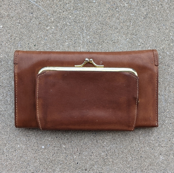 Buxton Velvet Touch Cowhide wallet - Picture 7 of 8